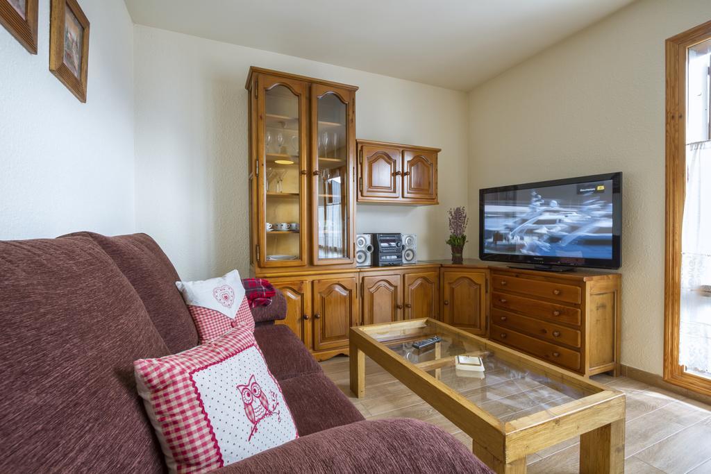 La Ginesta 2, Apartaments De Muntanya Estación Zimmer foto